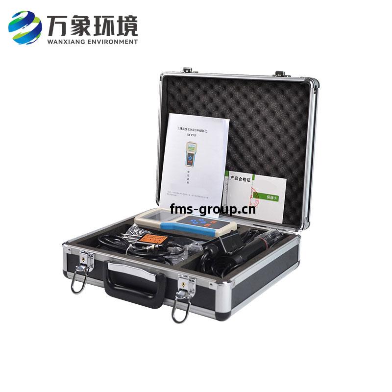 土(tu)壤(rang)溫(wen)濕(shi)度(du)鹽(yan)分(fen)速測儀(yi)